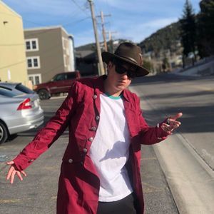 Meet your Posher, Jake